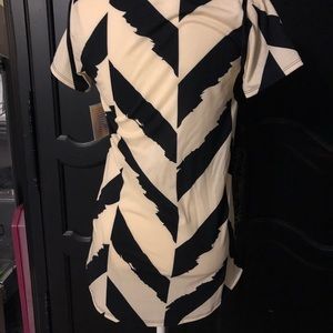 NWTs LuLaRoe Classic T Cream & Black Pattern
